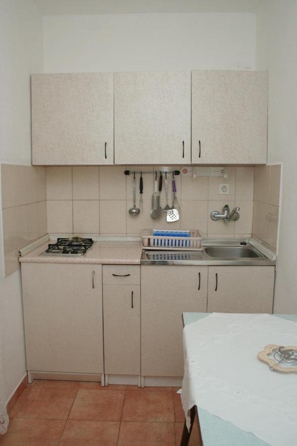 By The Sea Cove Zarace - Gdinj, Hvar - 4598 Apartament Gdinj